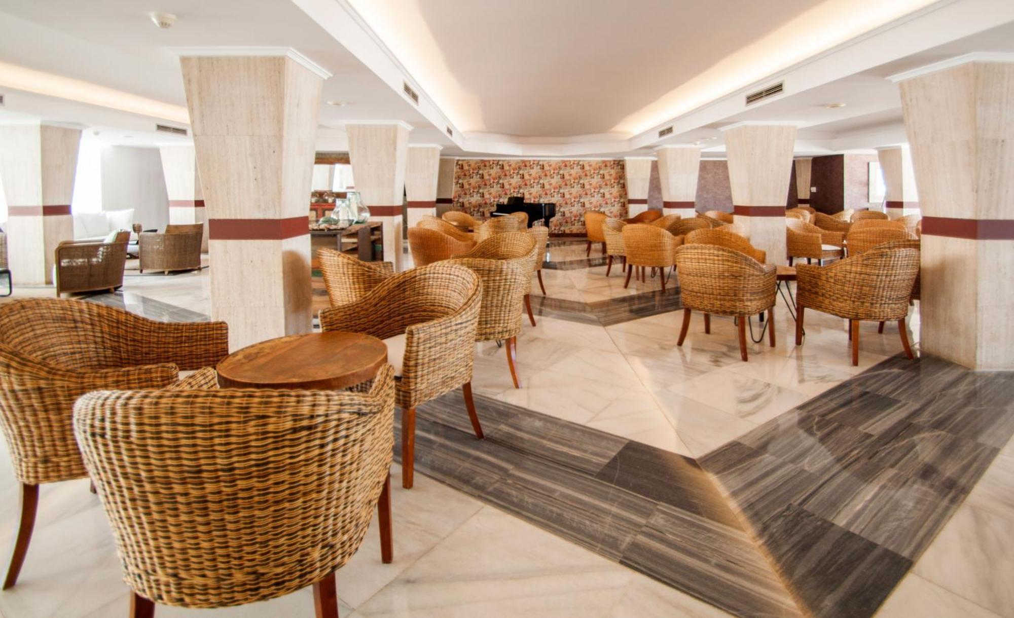 กาตาโลเนีย เดล มาร์ - สำหรับผู้ใหญ่เท่านั้น Hotel กาลาโบนา ภายนอก รูปภาพ